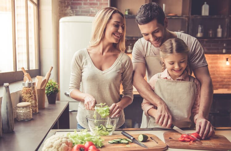 Ebeveynler İçin Sağlıklı Beslenme ve Aktivite Önerileri