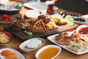 En Meşhur 15 Adapazarı Kahvaltı Mekanları ve Fırsatları