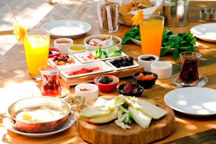 Heybeliada Kahvaltı Mekanları