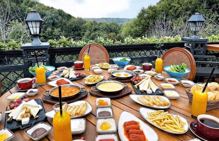 En İyi 16 Riva Kahvaltı Mekanları